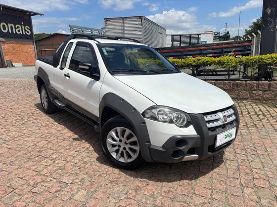FIAT STRADA 1.8 MPI ADVENTURE CD 8V FLEX 2P MANUAL FIAT STRADA 1.8 MPI ADVENTURE CD 8V FLEX 2P MANUAL